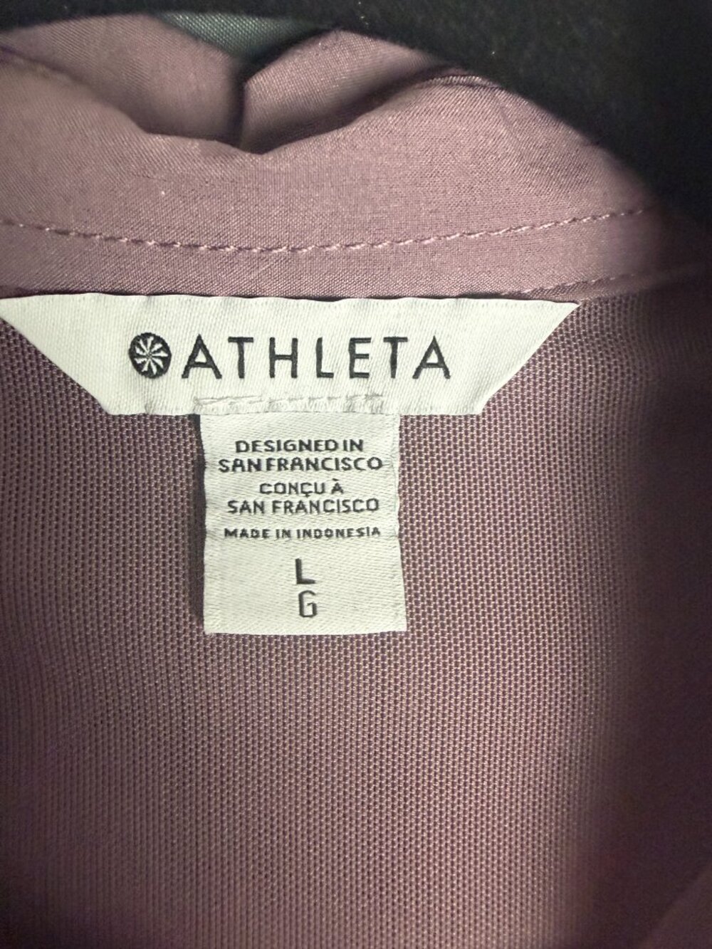 Athleta Size L Hike Packable Top Vented Short Sleeve Button Front Mauve Utility - Picture 3 of 7